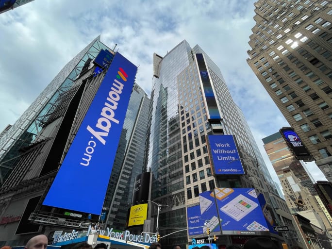 monday.com ad